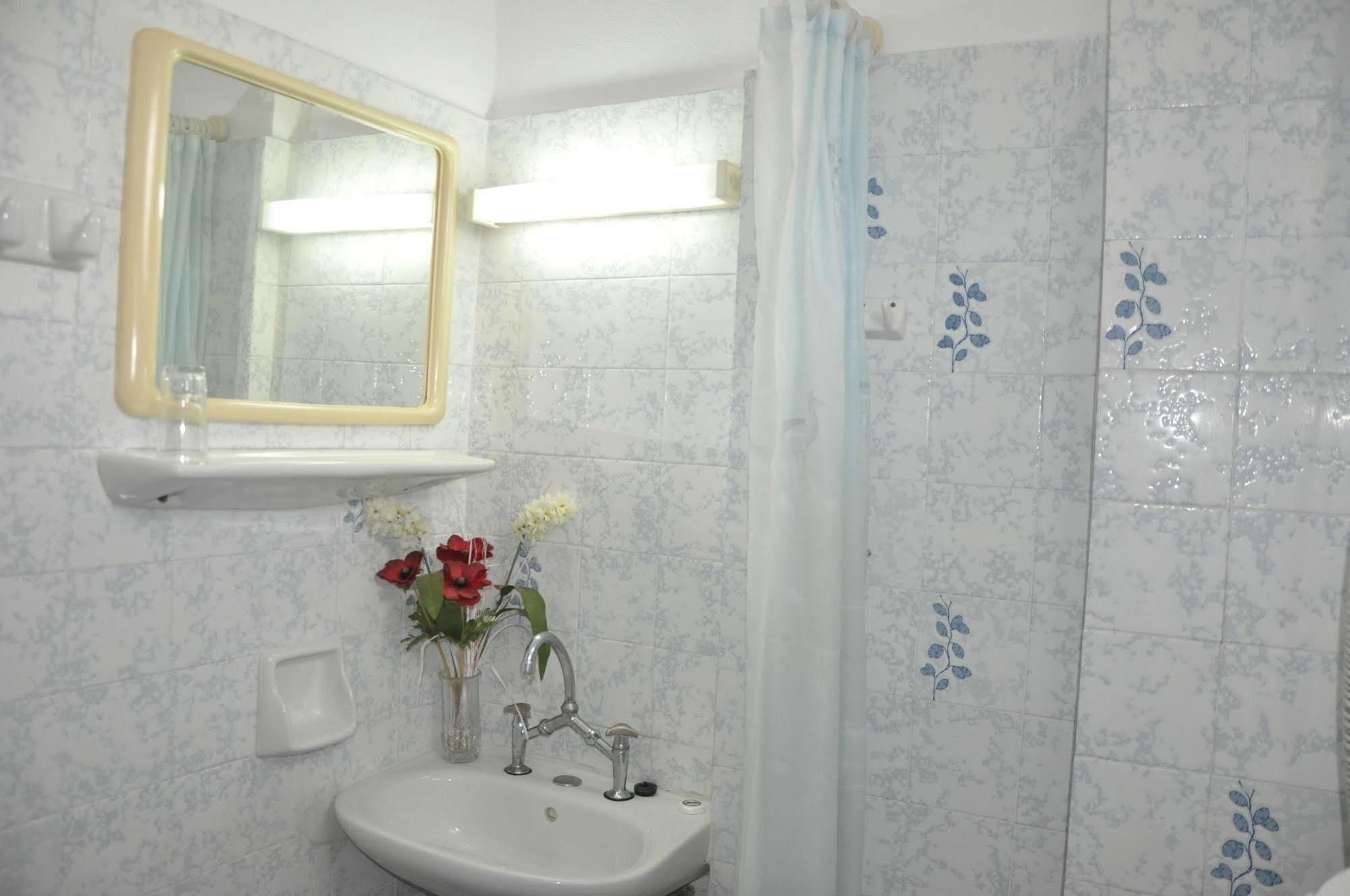 Alexandra Rooms มาเลีย ภายนอก รูปภาพ